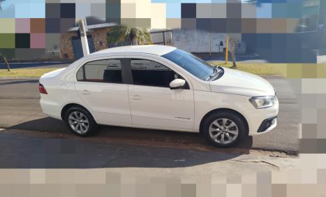 VOLKSWAGEN Voyage 1.6 4P COMFORTLINE FLEX, Foto 2