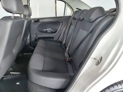 VOLKSWAGEN Voyage 1.0 4P FLEX, Foto 6