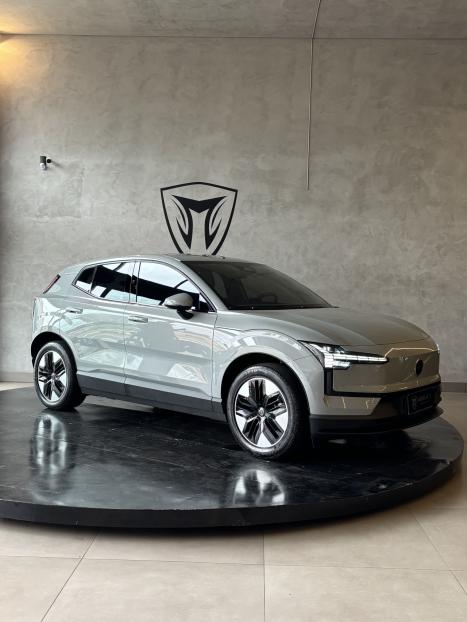 VOLVO EX30 51 KW 4P ELTRICO CORE, Foto 4