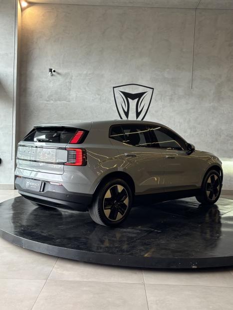 VOLVO EX30 51 KW 4P ELTRICO CORE, Foto 6