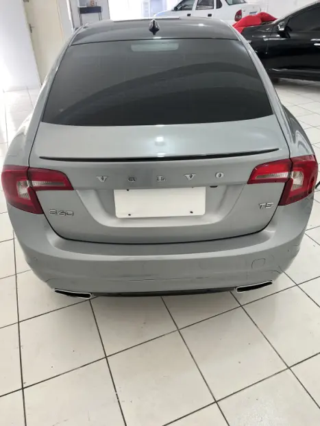 VOLVO S60 2.0 4P T5 KINETIC TURBO AUTOMTICO, Foto 2