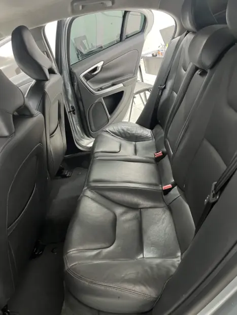 VOLVO S60 2.0 4P T5 KINETIC TURBO AUTOMTICO, Foto 5