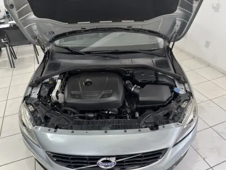 VOLVO S60 2.0 4P T5 KINETIC TURBO AUTOMTICO, Foto 9