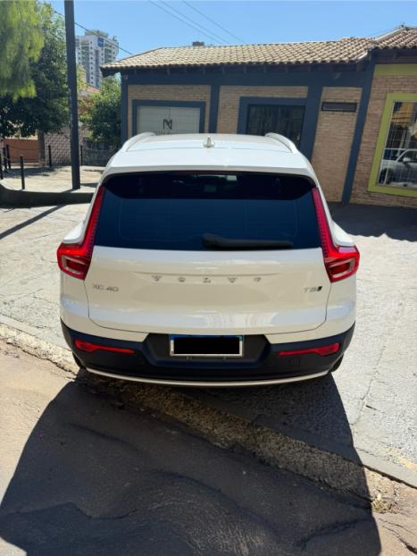 VOLVO XC40 2.0 16V 4P T5 TURBO MOMENTUM AWD GEARTRONIC AUTOMTICO, Foto 4