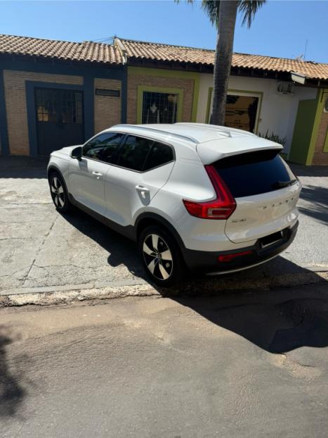 VOLVO XC40 2.0 16V 4P T5 TURBO MOMENTUM AWD GEARTRONIC AUTOMTICO, Foto 5