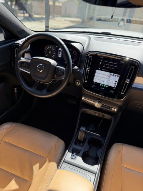 VOLVO XC40 2.0 16V 4P T5 TURBO MOMENTUM AWD GEARTRONIC AUTOMTICO, Foto 14
