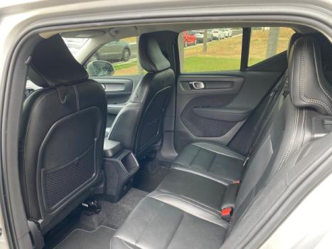 VOLVO XC40 2.0 16V 4P T4 TURBO GEARTRONIC AUTOMTICO, Foto 12