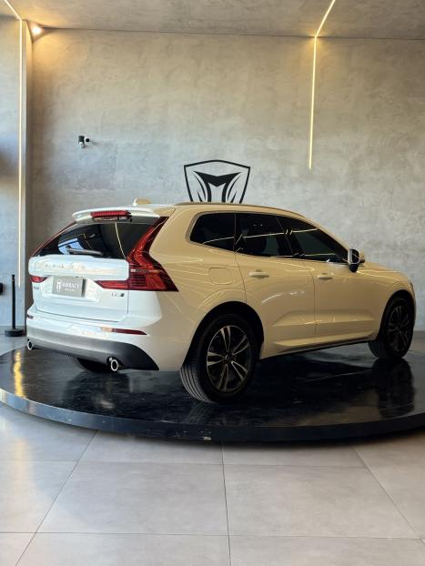 VOLVO XC60 2.0 4P D5 MOMENTUM DIESEL AWD GEARTRONIC, Foto 5