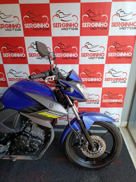 YAMAHA Fazer YS 150 SED, Foto 3