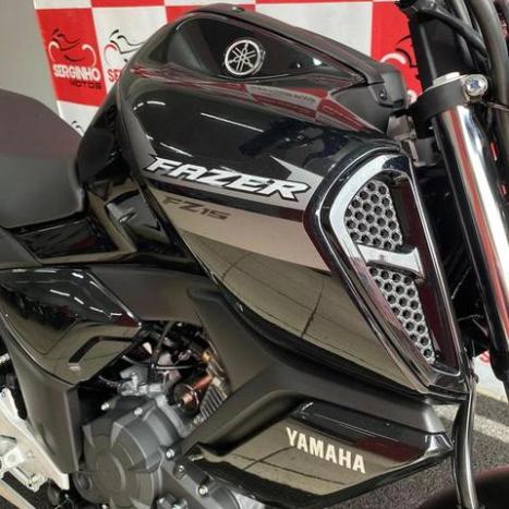 YAMAHA FZ 15 ABS, Foto 5