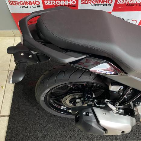 YAMAHA FZ 15 Fazer ABS, Foto 3