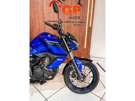 YAMAHA FZ 15 Fazer ABS, Foto 2