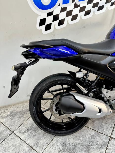 YAMAHA FZ 15 Fazer ABS, Foto 4
