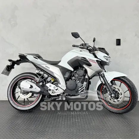 YAMAHA FZ 25 250 Fazer Flex , Foto 1