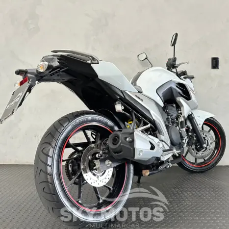 YAMAHA FZ 25 250 Fazer Flex , Foto 8