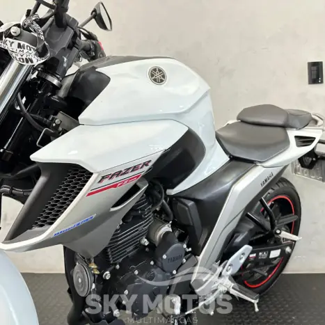 YAMAHA FZ 25 250 Fazer Flex , Foto 15