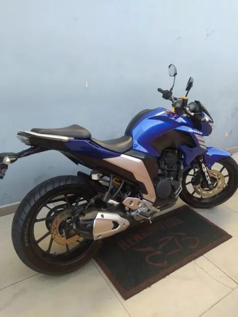 YAMAHA FZ 25 250 Fazer Flex , Foto 3