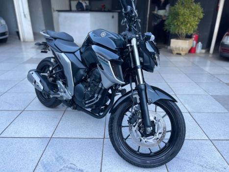 YAMAHA FZ 25 250 Fazer Flex , Foto 1