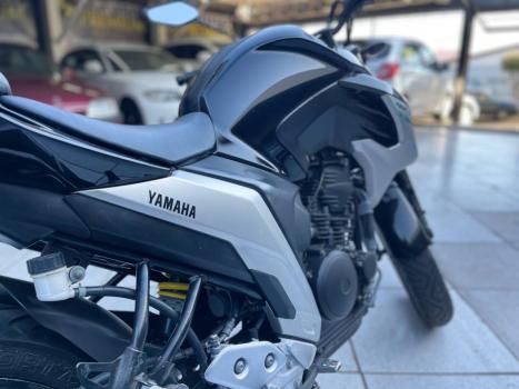 YAMAHA FZ 25 250 Fazer Flex , Foto 2