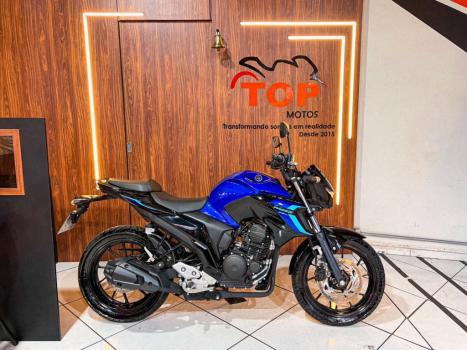 YAMAHA FZ 25 250 Fazer Flex , Foto 1