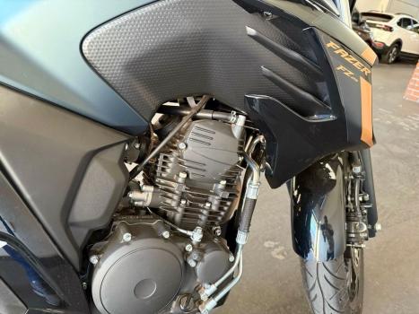 YAMAHA FZ 25 250 Fazer Flex , Foto 4