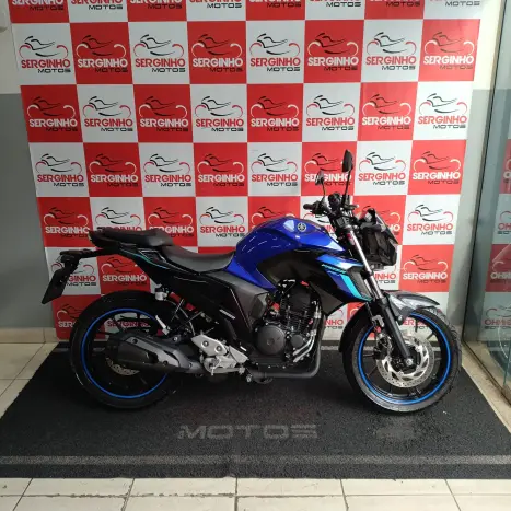 YAMAHA FZ 25 250 Fazer Flex , Foto 1