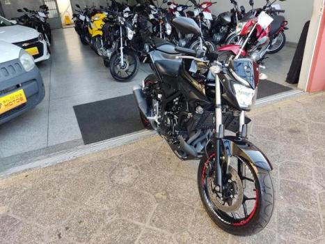 YAMAHA MT-03 300 , Foto 6