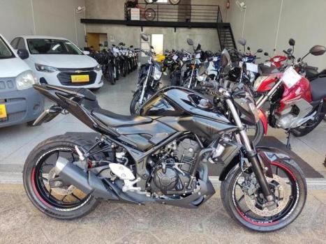 YAMAHA MT-03 300 , Foto 8