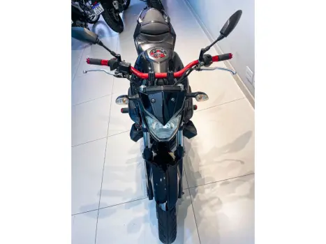 YAMAHA MT-03 300 , Foto 4