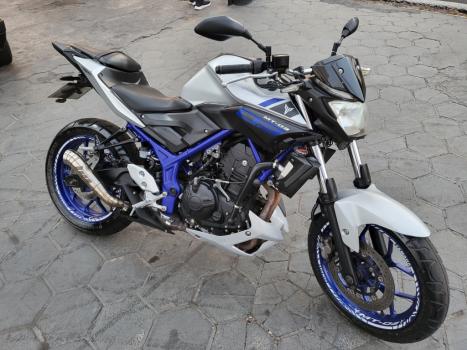 YAMAHA MT-03 300 , Foto 2