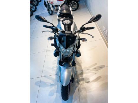YAMAHA MT-03 300 , Foto 4