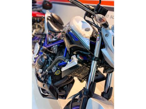YAMAHA MT-03 300 , Foto 6