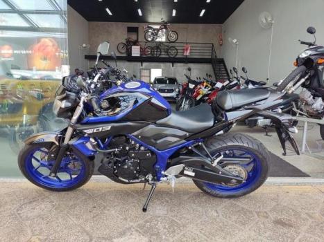 YAMAHA MT-03 300 ABS, Foto 1