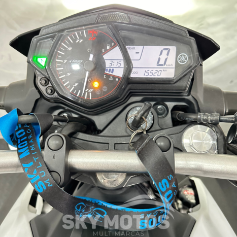 YAMAHA MT-03 300 ABS, Foto 19