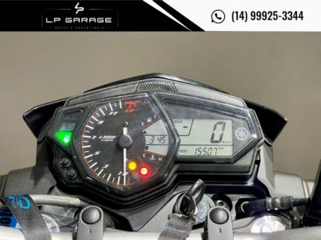 YAMAHA MT-03 300 ABS, Foto 14