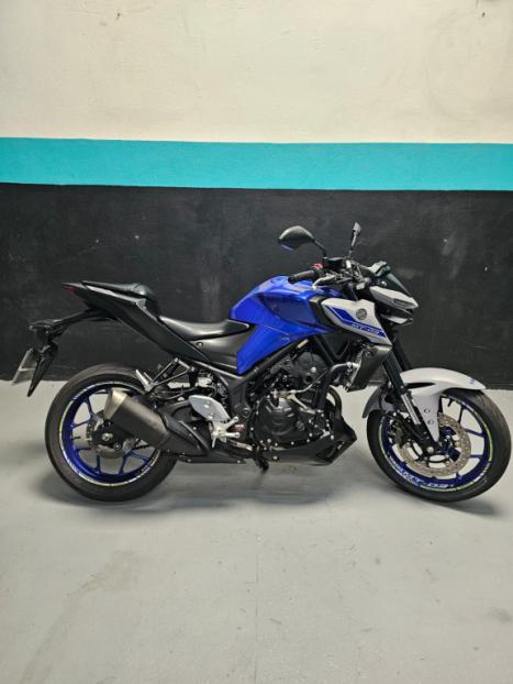 YAMAHA MT-03 300 ABS, Foto 7