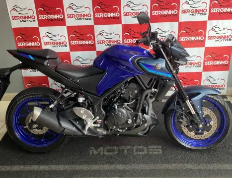 YAMAHA MT-03 300 ABS, Foto 1