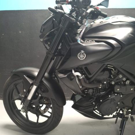 YAMAHA MT-03 300 ABS, Foto 4