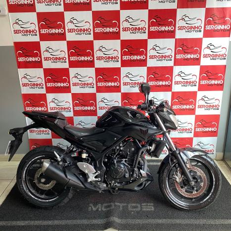 YAMAHA MT-03 300 ABS, Foto 1