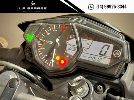 YAMAHA MT-03 300 ABS, Foto 16