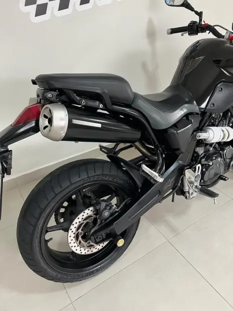 YAMAHA MT-03 300 ABS, Foto 5