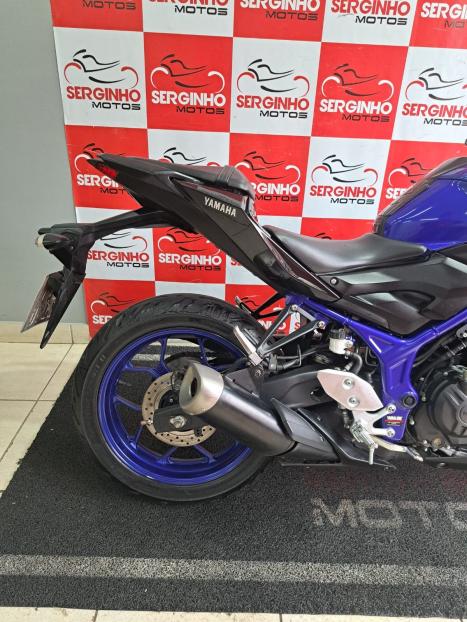 YAMAHA MT-03 300 ABS, Foto 3