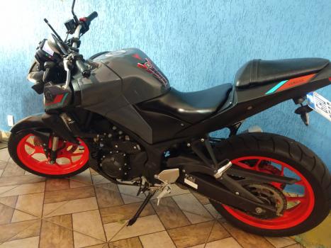 YAMAHA MT-03 300 ABS, Foto 4