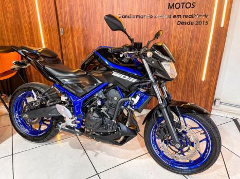 YAMAHA MT-03 300 ABS, Foto 3