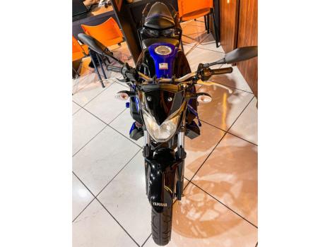 YAMAHA MT-03 300 ABS, Foto 4