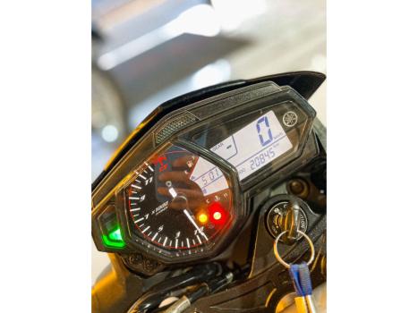 YAMAHA MT-03 300 ABS, Foto 10