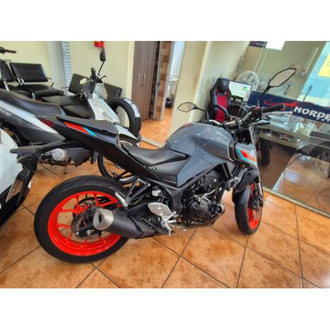 YAMAHA MT-03 300 ABS, Foto 5