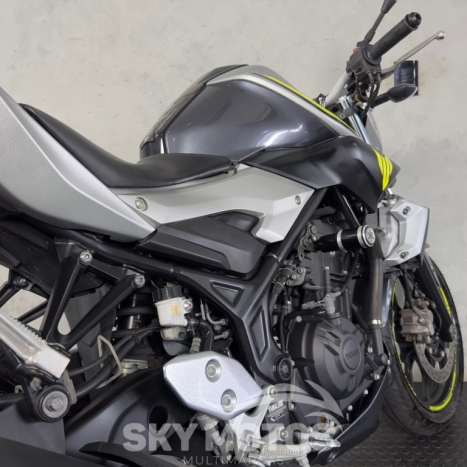 YAMAHA MT-03 300 ABS, Foto 7