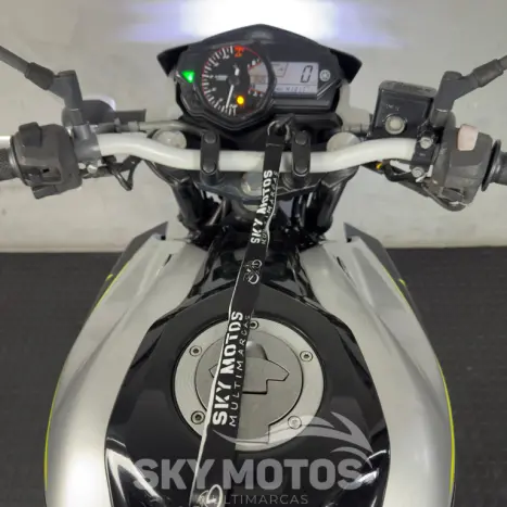 YAMAHA MT-03 300 ABS, Foto 8