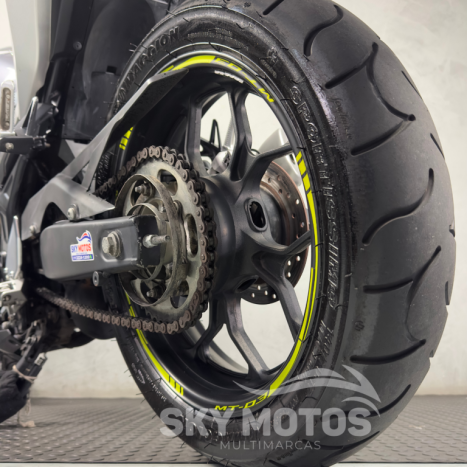 YAMAHA MT-03 300 ABS, Foto 15